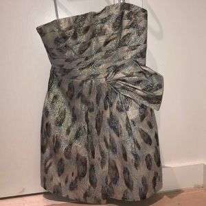 Gorgeous Strapless Dress w/Pockets!